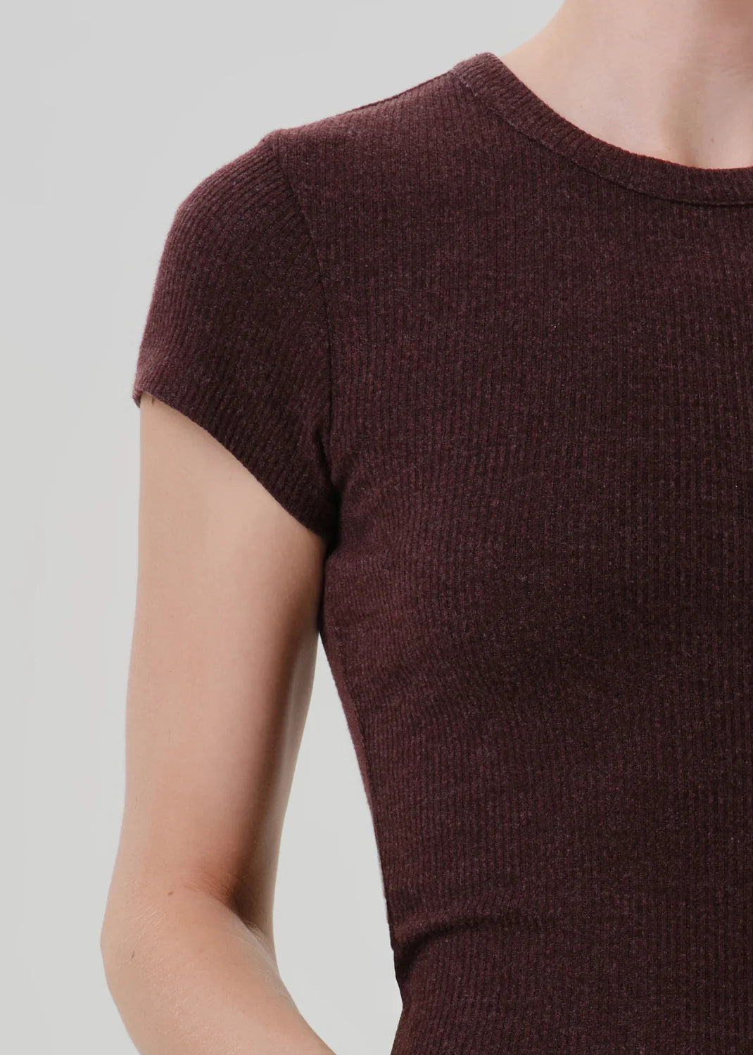 Nello Tee