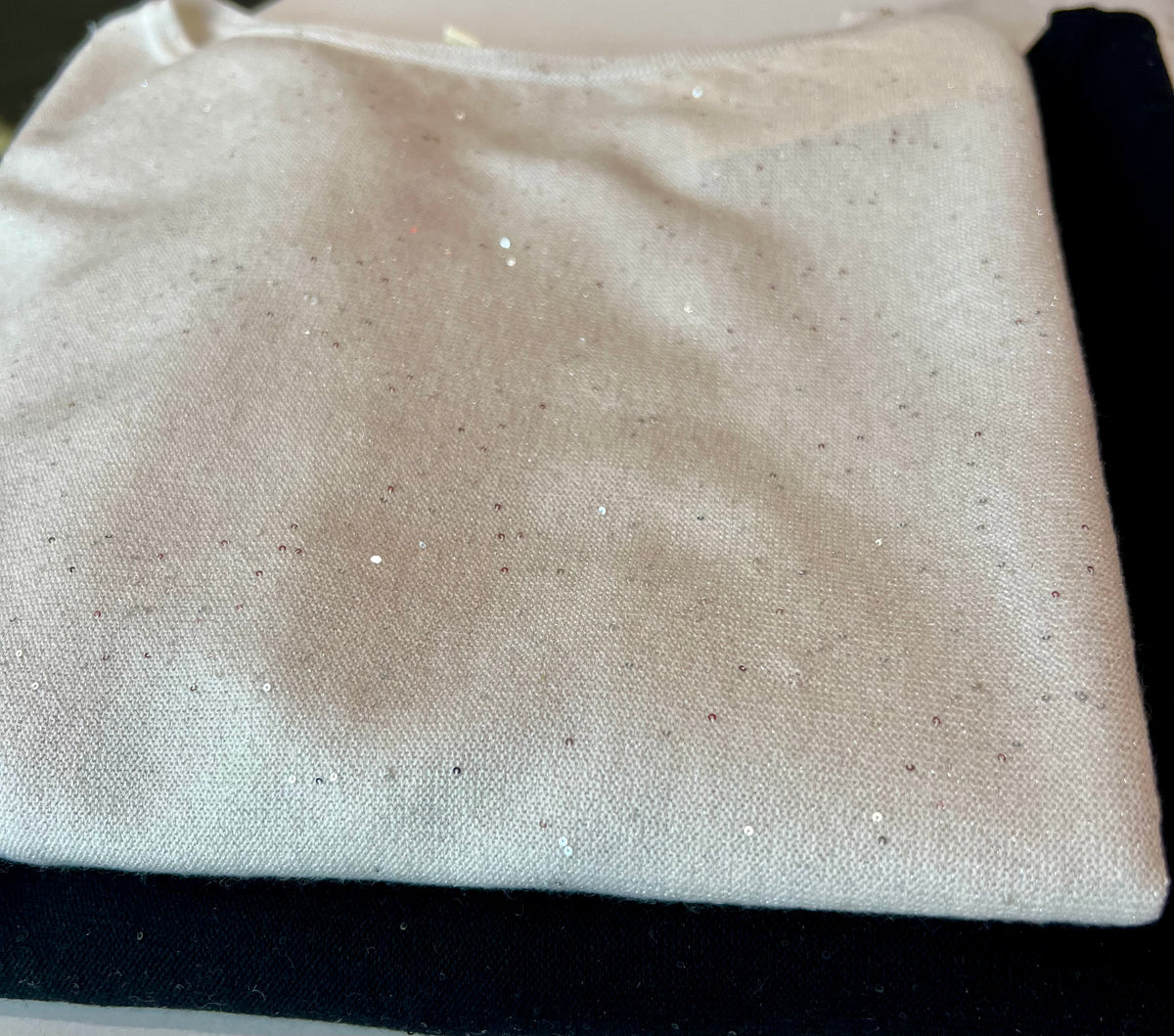 SEQUIN EASY CROP PULLOVER