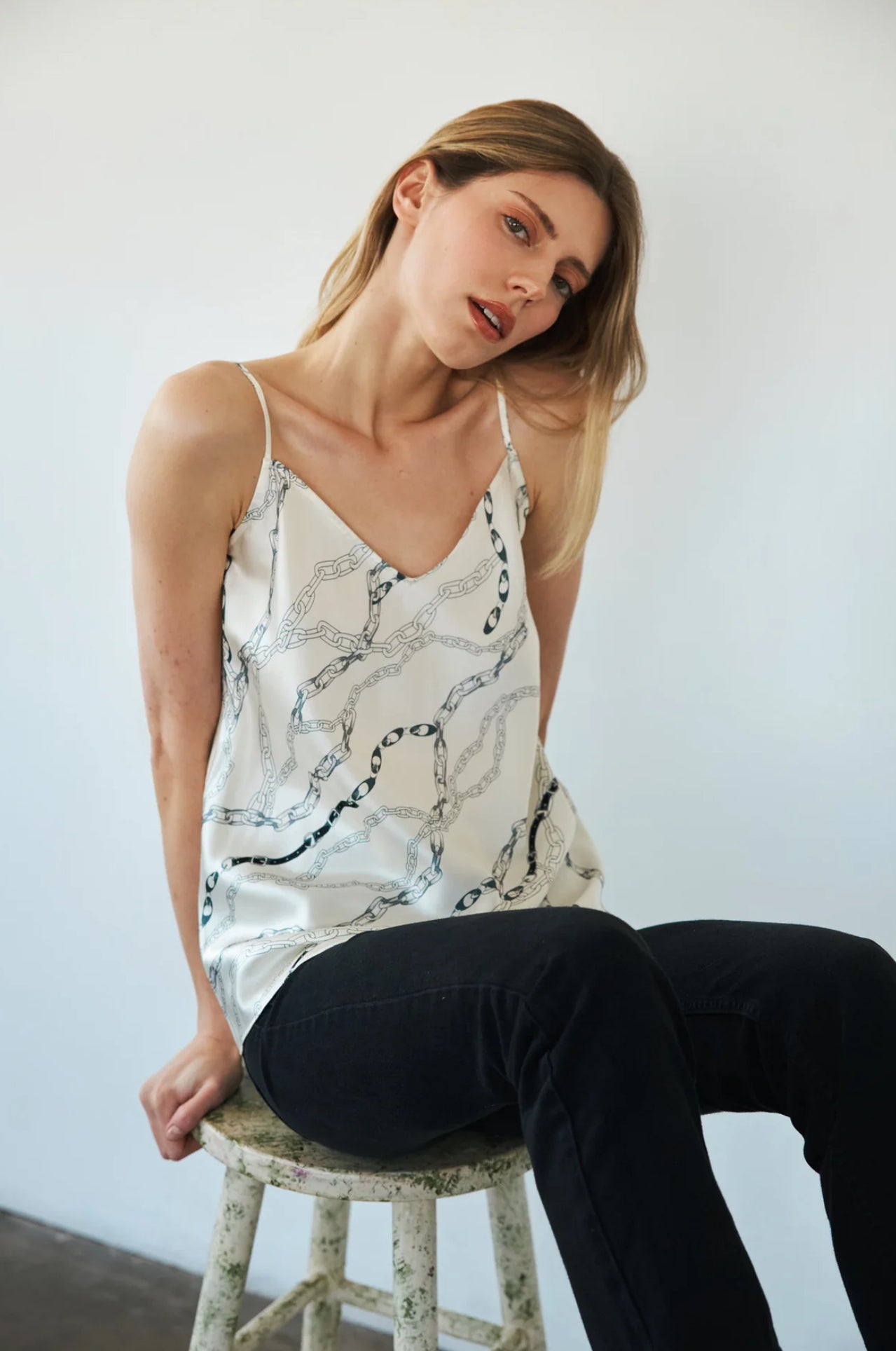Basic Cami - White Chain