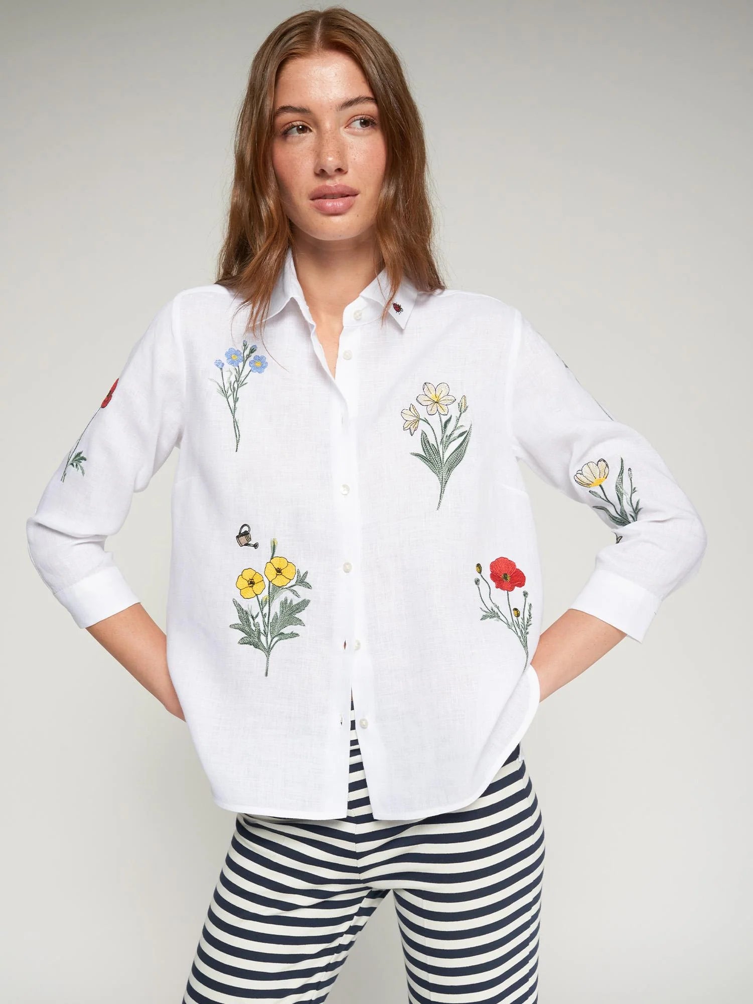 SARA EMB LINO SHIRT