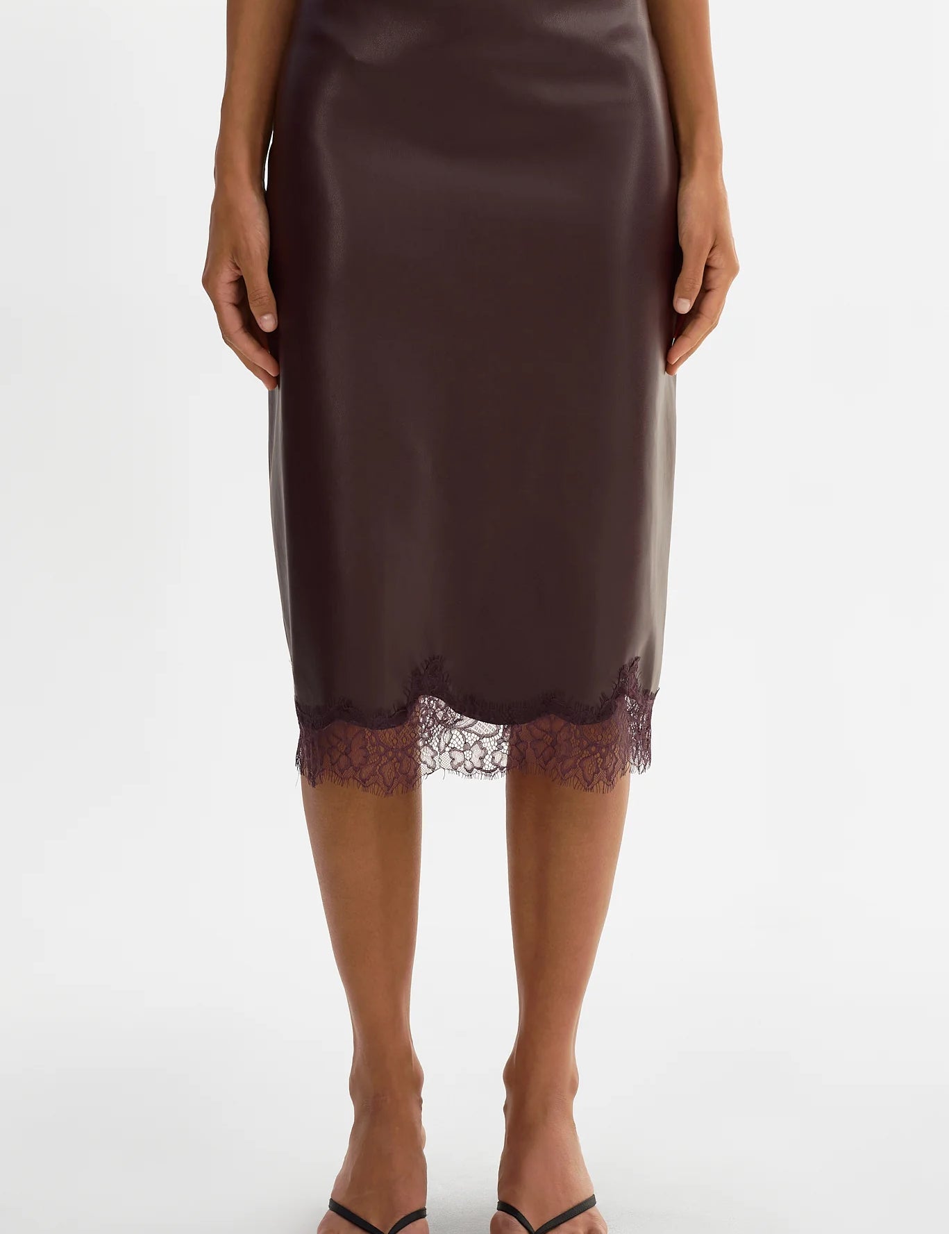 SONJA
Lace Trim Faux Leather Skirt