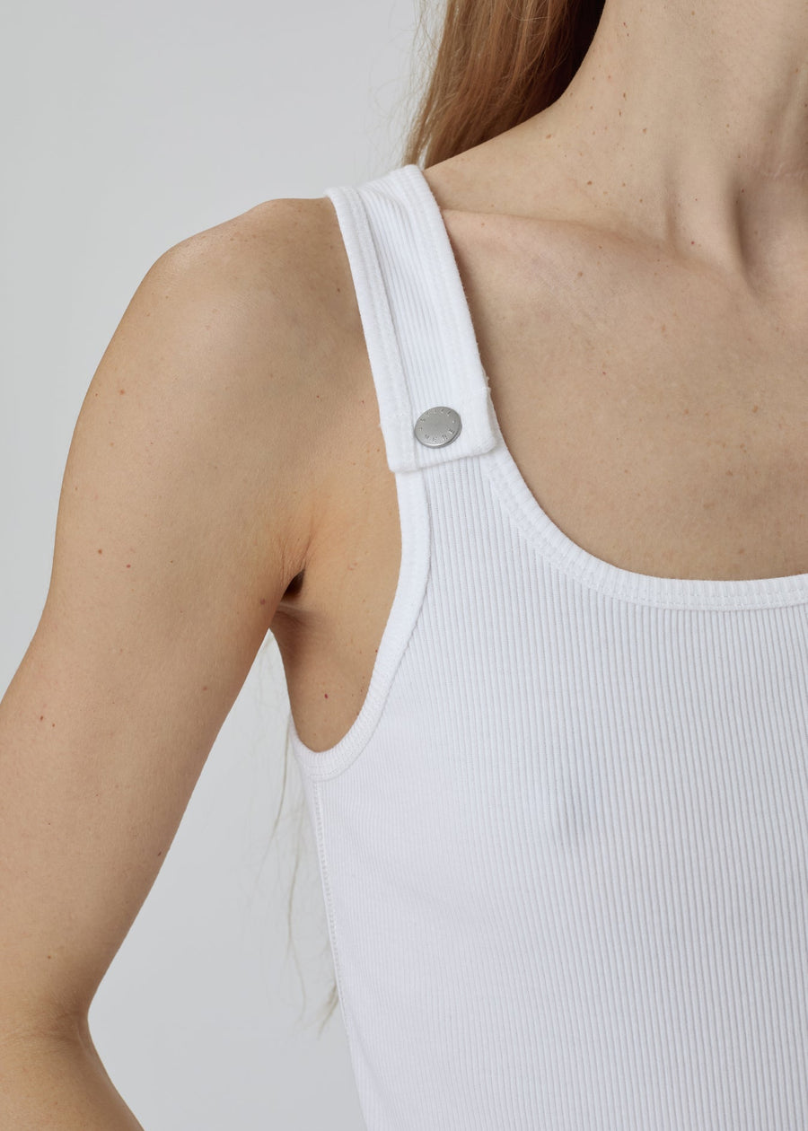 Snap tank in milk