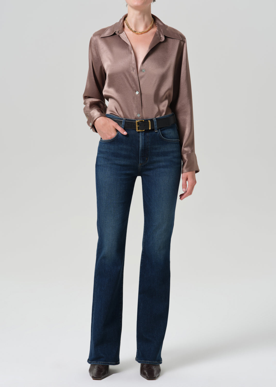 Lilah High Rise Bootcut 32.5"
In Moonlight