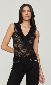 SAIGE LACE TOP