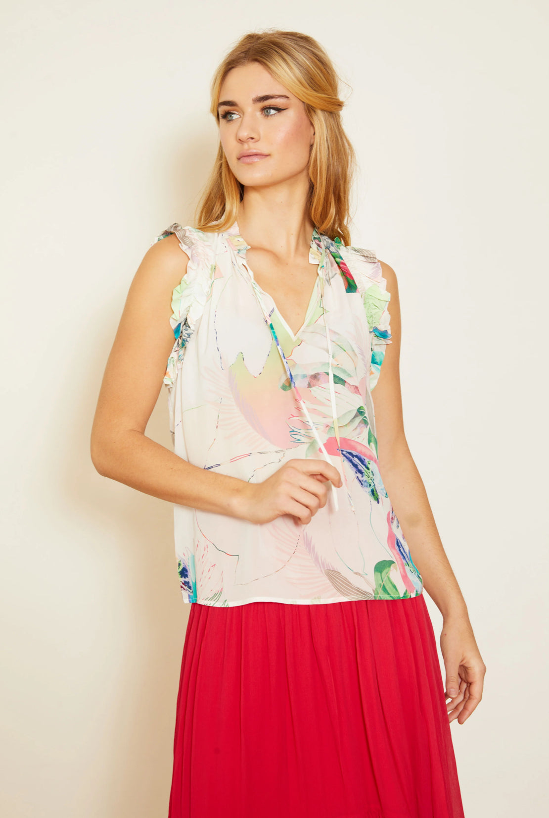 Alani Belle Palm Top