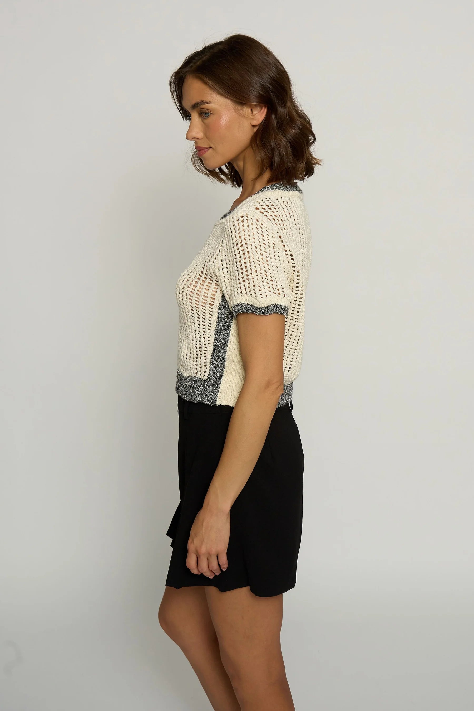CROPPED MESH STITCH CREW NECK