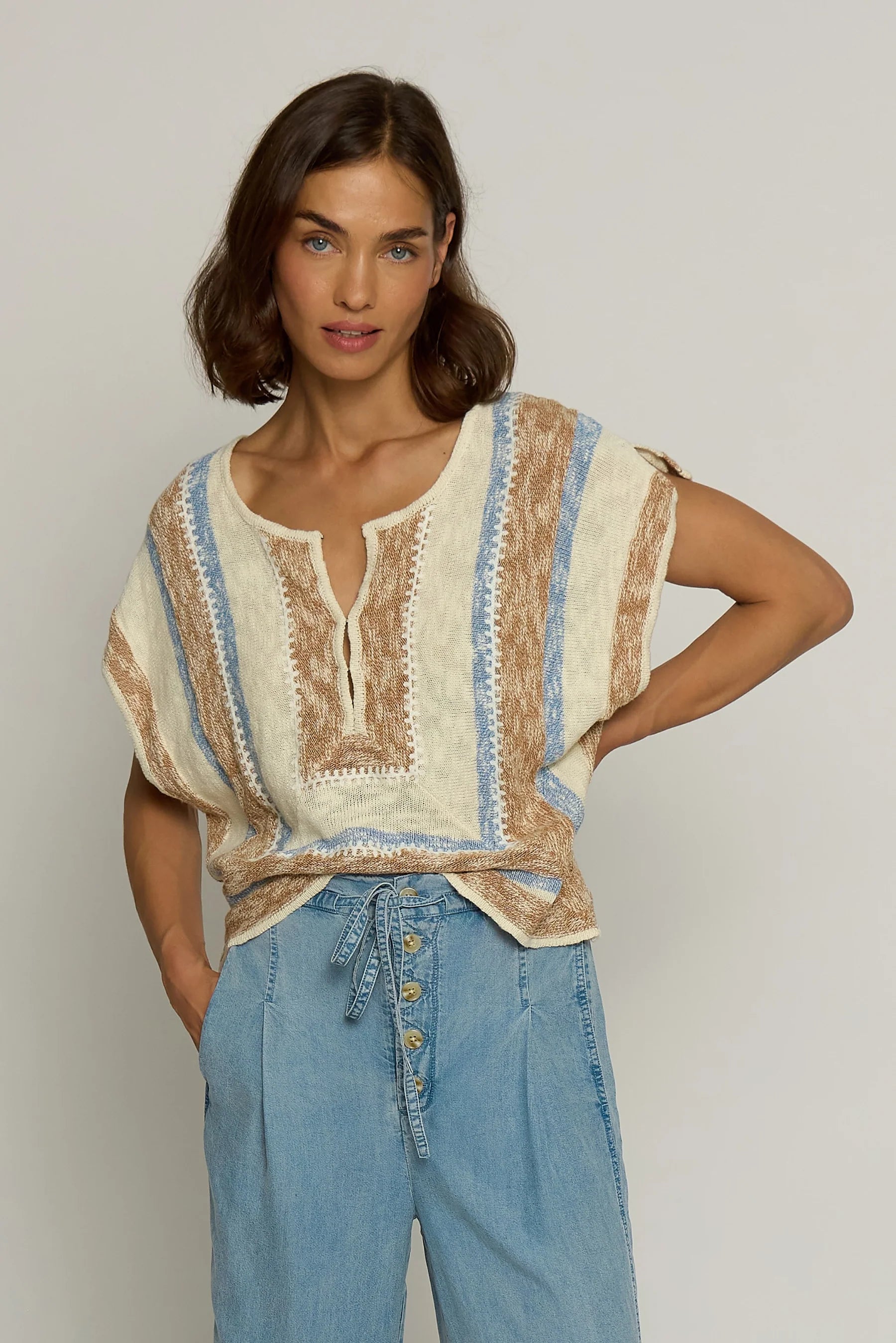 MITRED STRIPE SQUARE TOP
