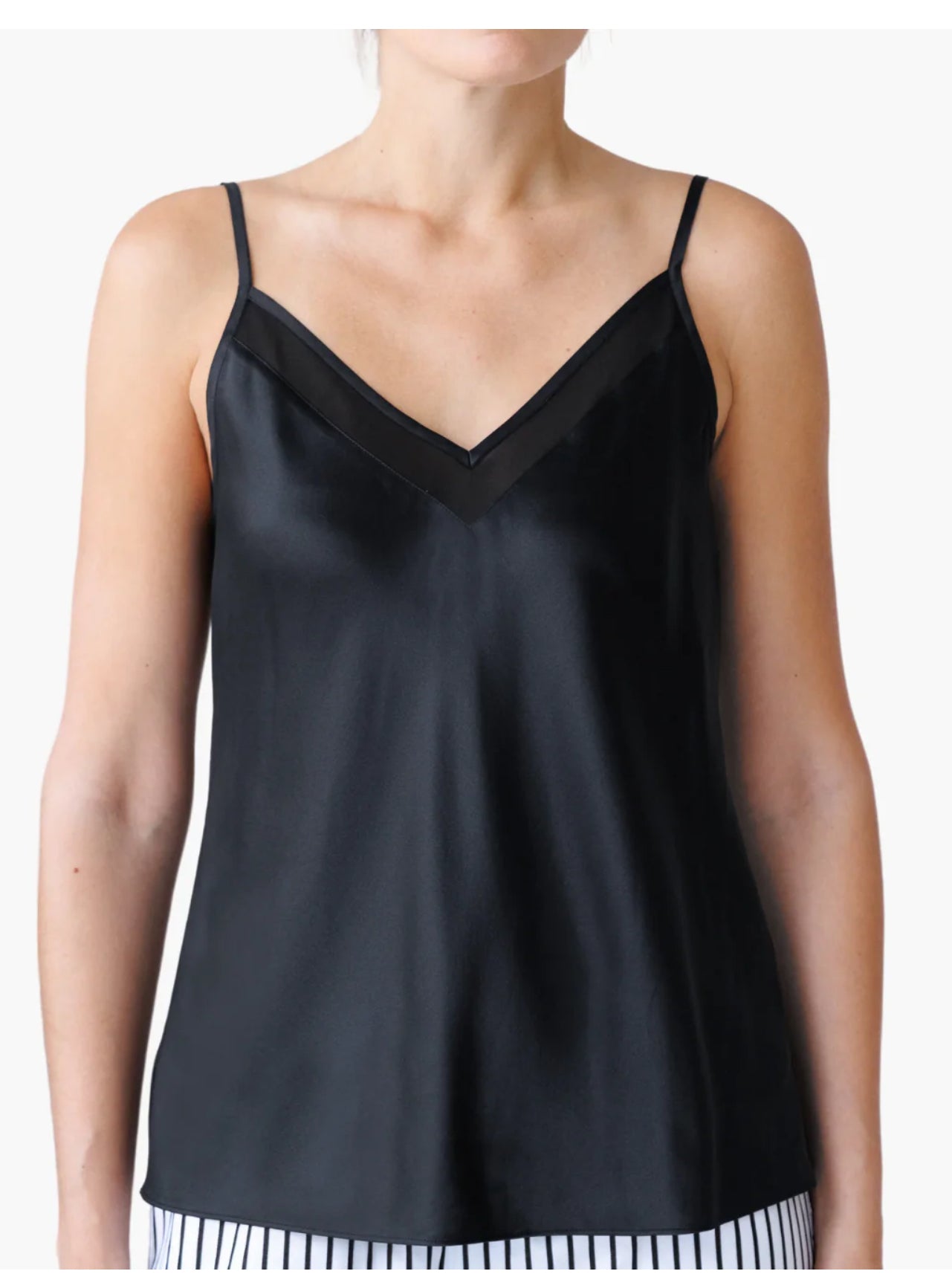 GO TAKE A PEAK TOP IN BLACK