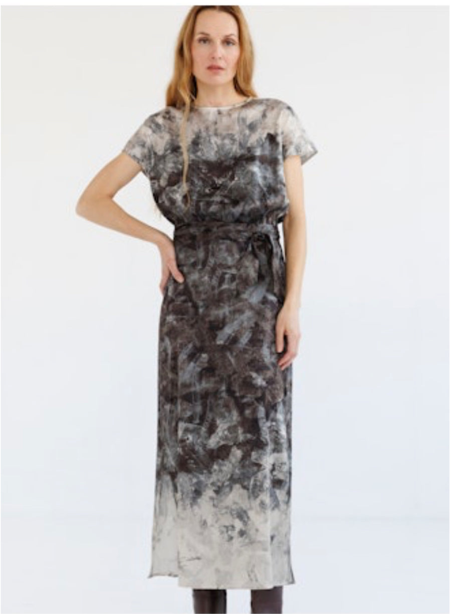 GO SLOUCH DRESS PLACED