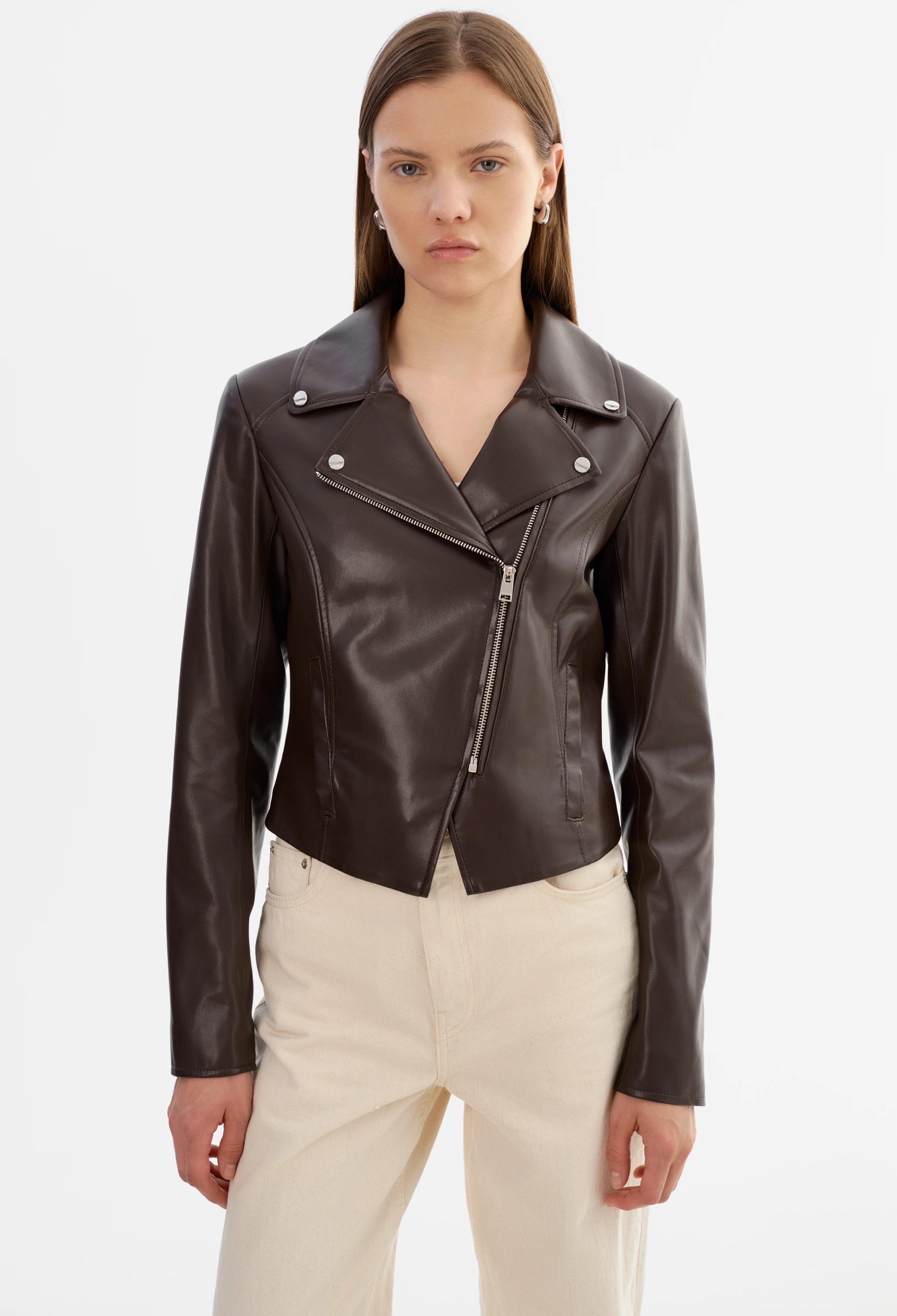 PASCALE | FITTED FAUX LEATHER JACKET