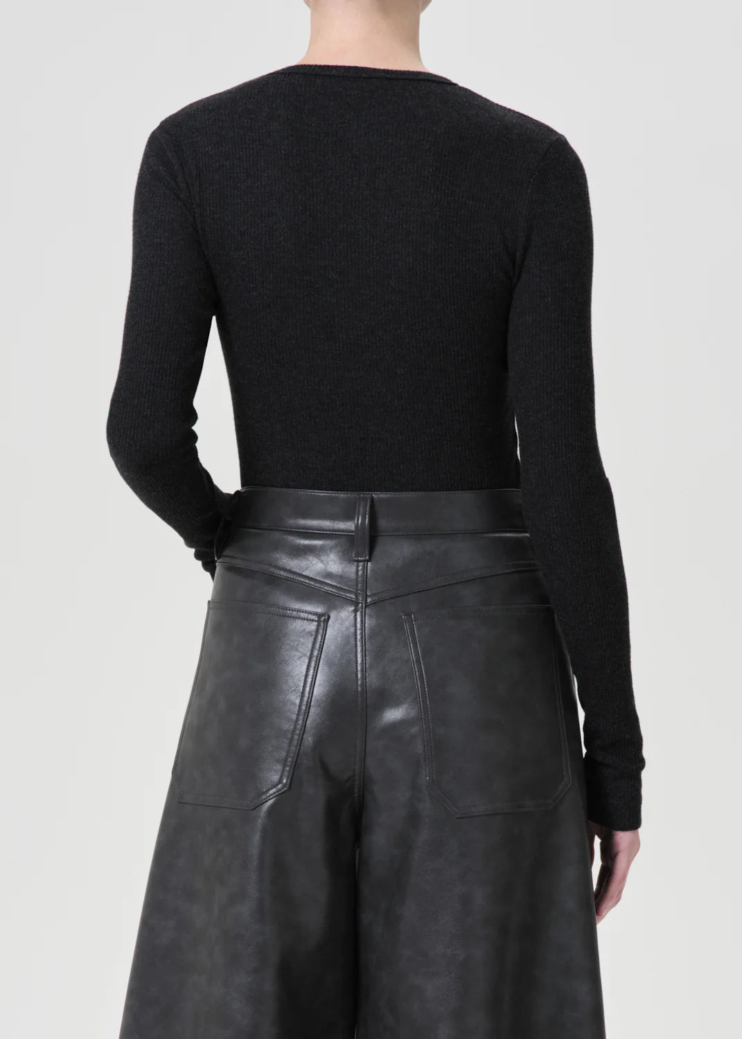 DELPHI SLIM TEE | KATNISS