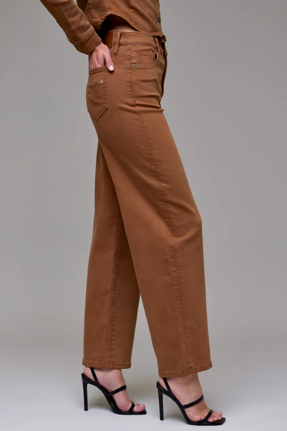 Logan Relaxed Dad Jean | Tawny