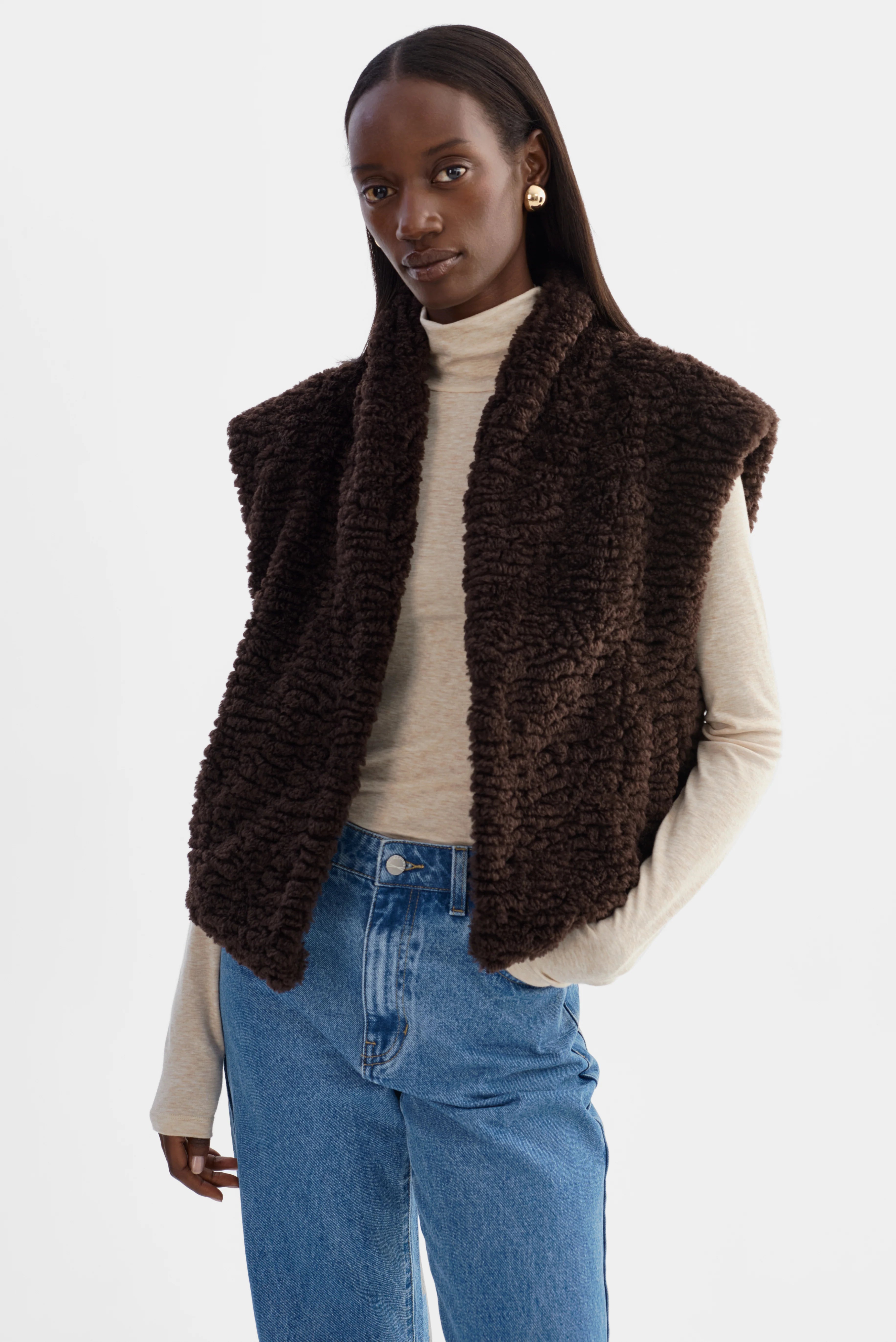 DUA | REVERSIBLE FAUX FUR VEST