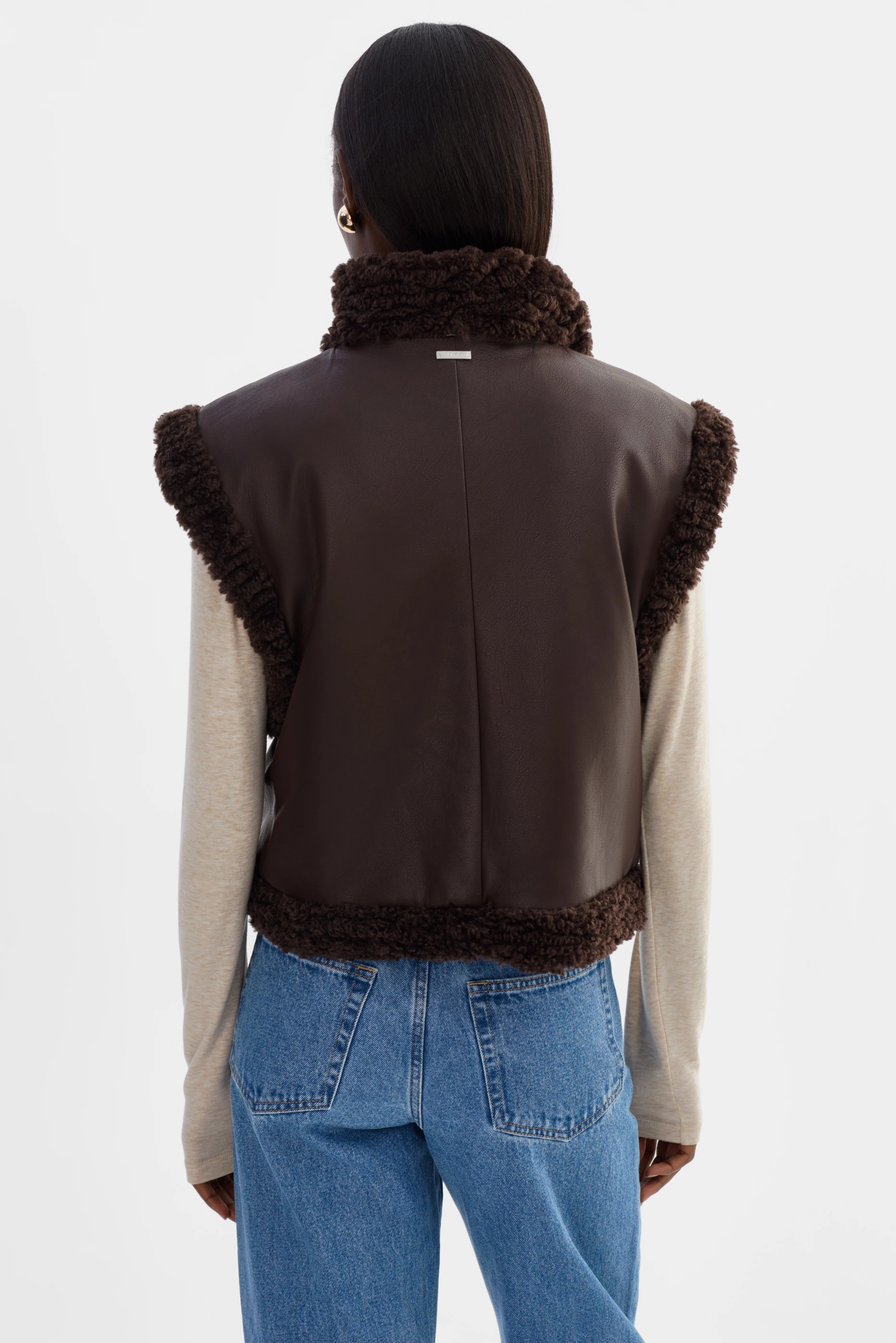 DUA | REVERSIBLE FAUX FUR VEST