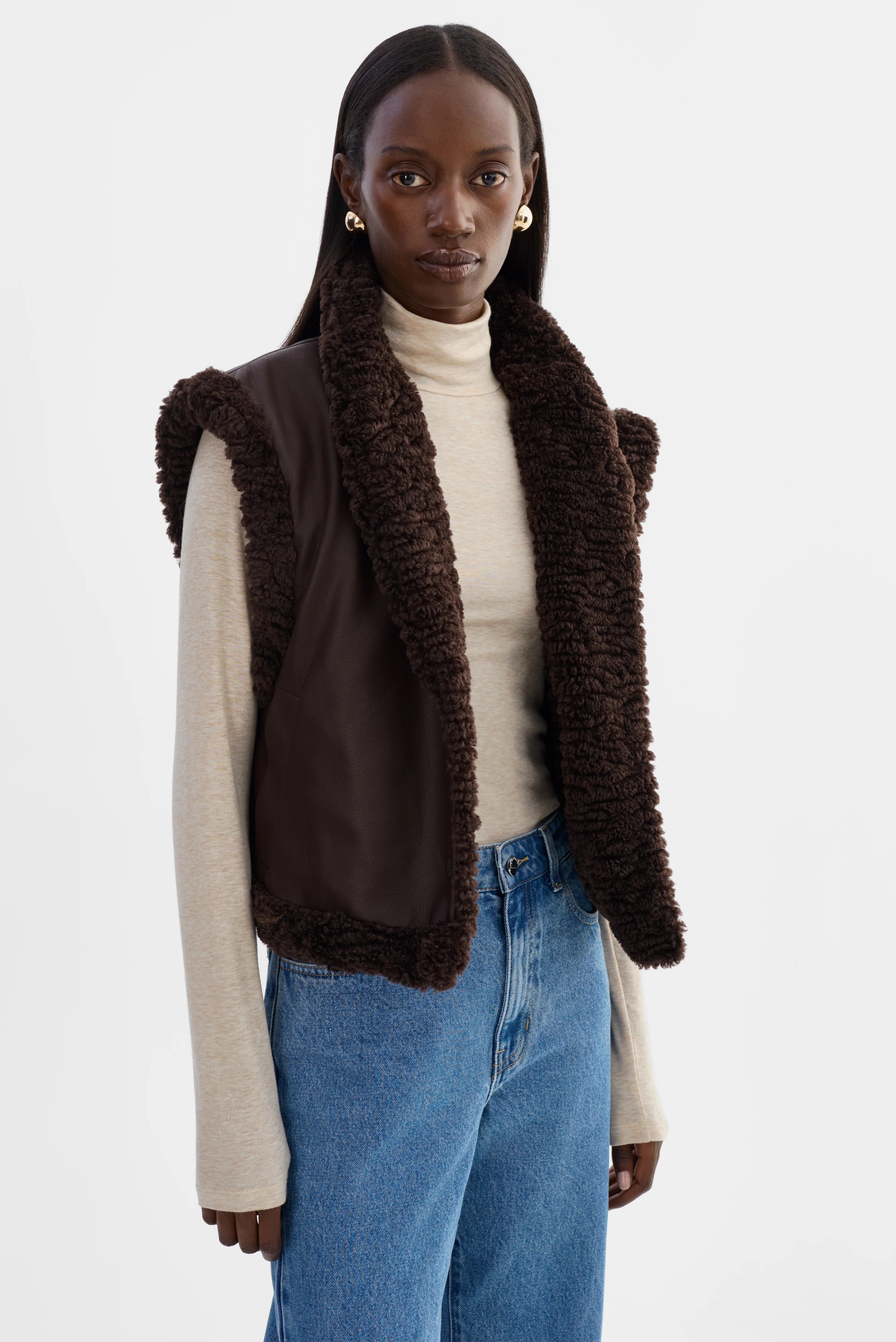 DUA | REVERSIBLE FAUX FUR VEST