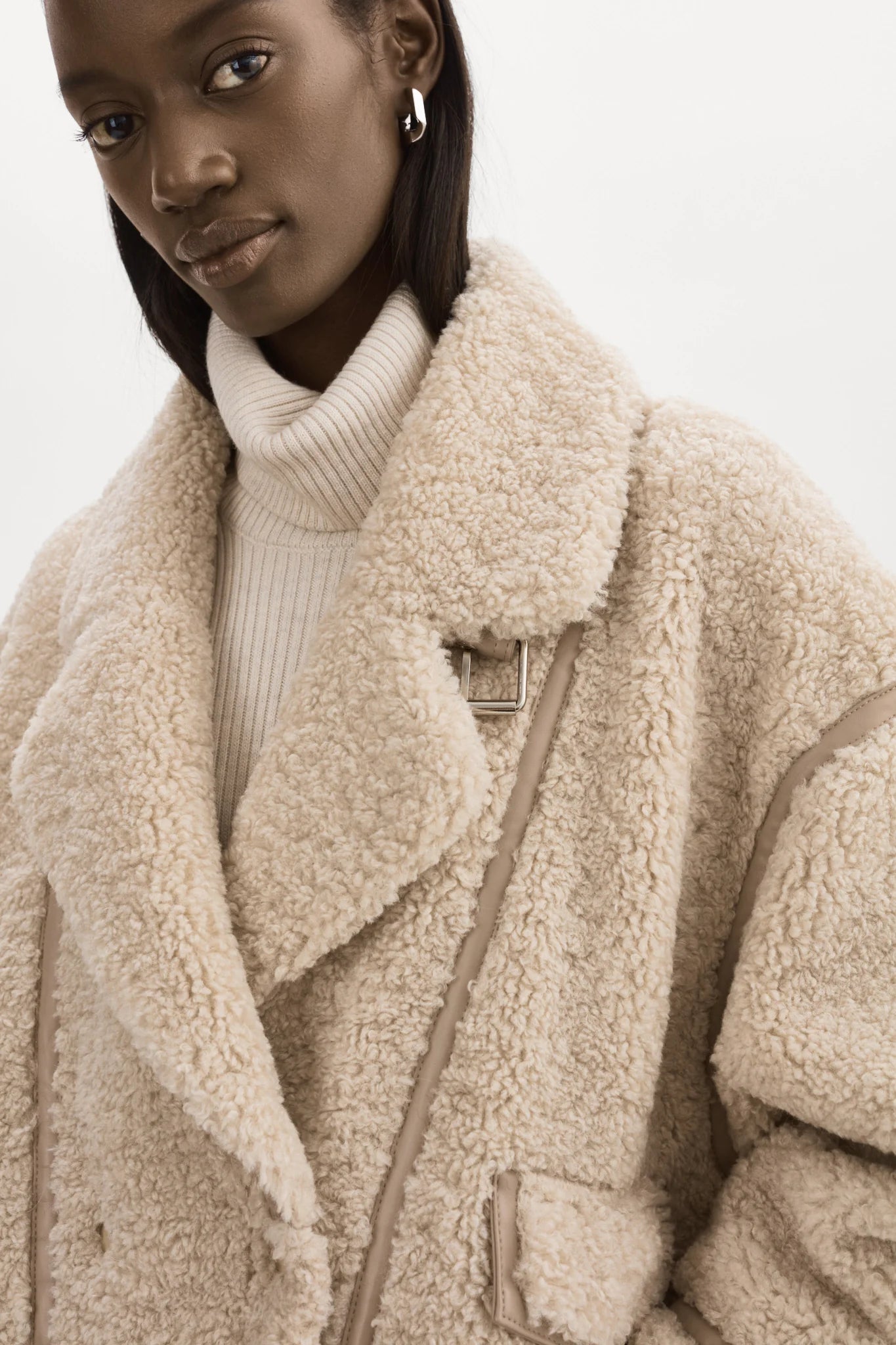 BADU | OVERSIZED FAUX SHEARLING JACKET