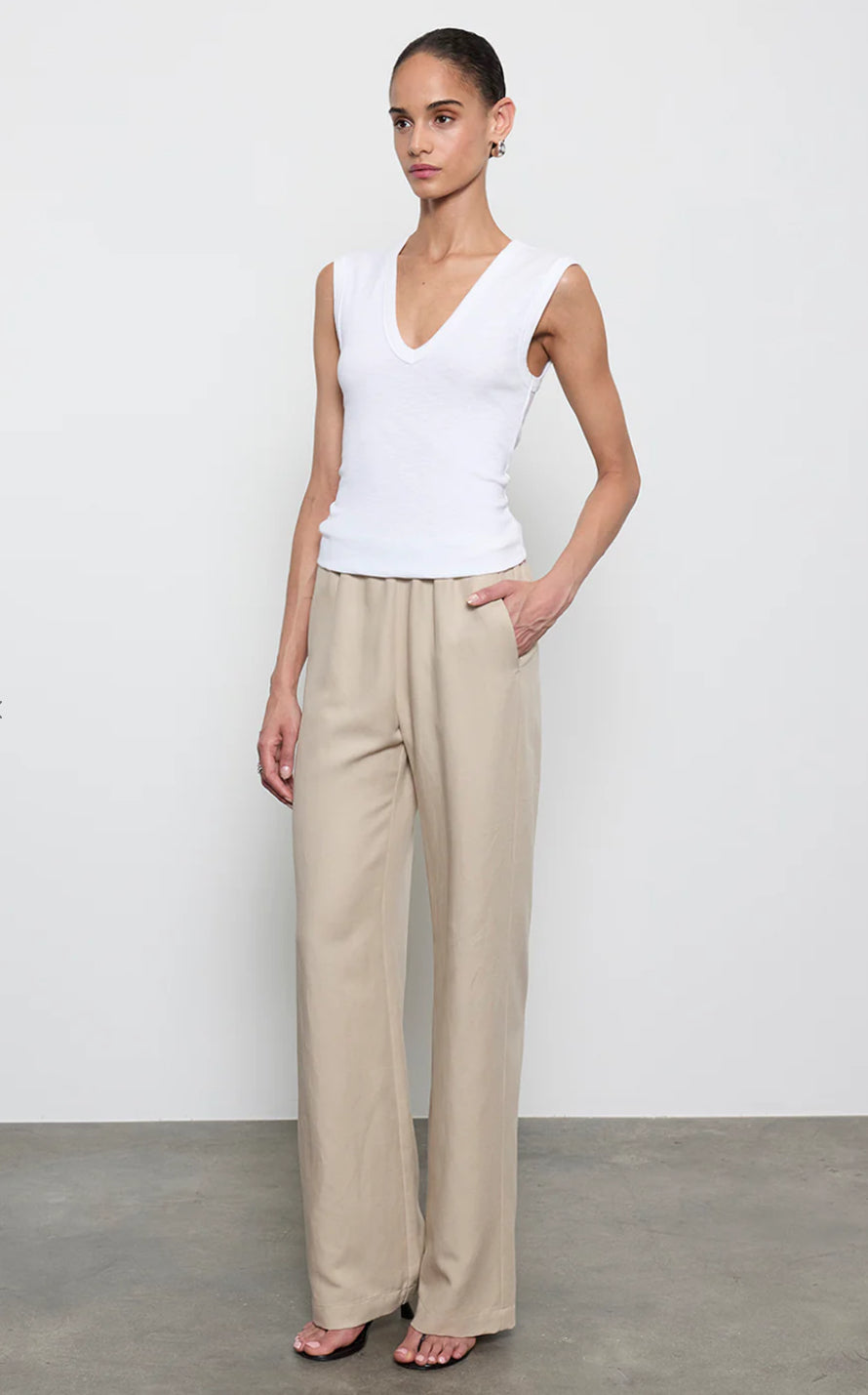 TEXTURED KNIT SLEEVELESS V
