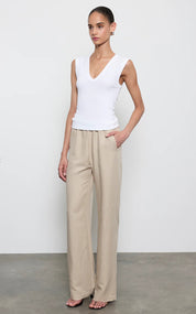 TEXTURED KNIT SLEEVELESS V